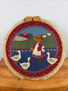 Vintage 90s Sunbonnet Sue Farmhouse Goose Wall Hanging Hoop 14”